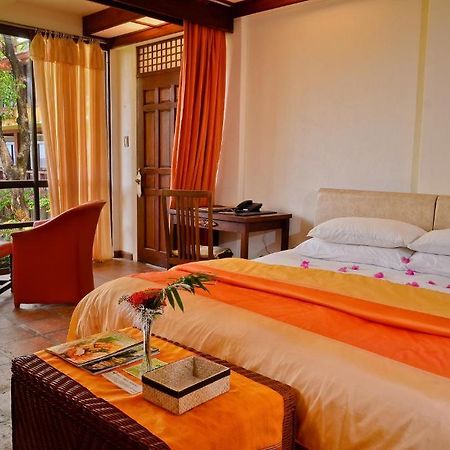 Punta Bulata White Beach Resort & Spa Cauayan  Eksteriør bilde
