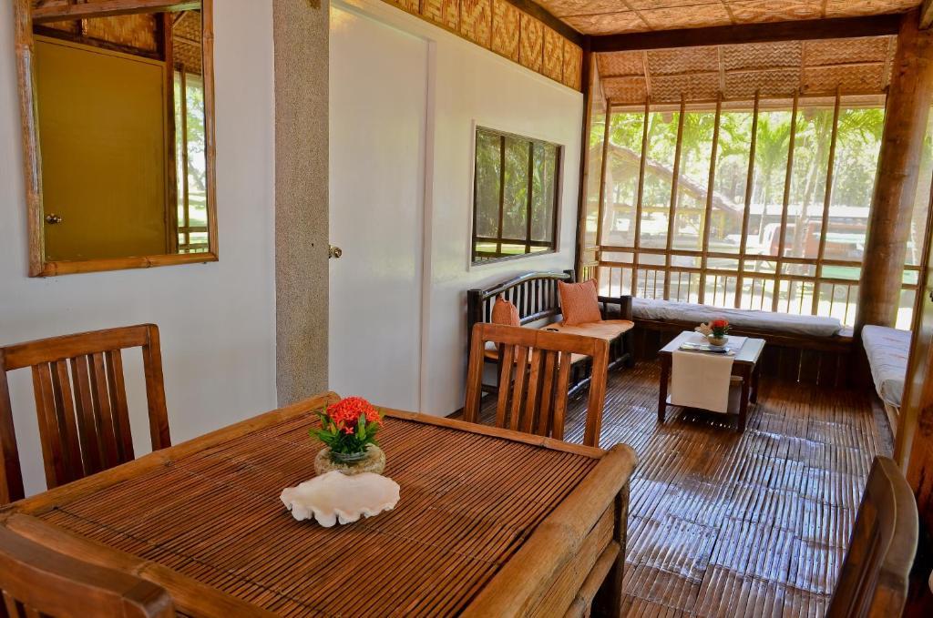 Punta Bulata White Beach Resort & Spa Cauayan  Rom bilde